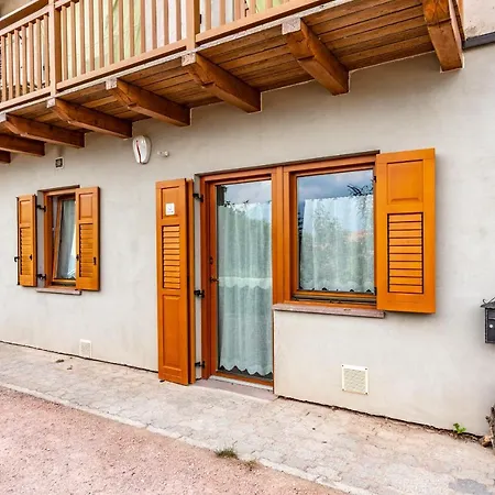 Residenza Glicine Apartment *